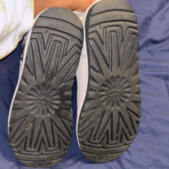 UGG White Leather Boots with Black Soles - Picture 3 of 13